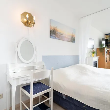 App 564 - Strandlage Apartment *